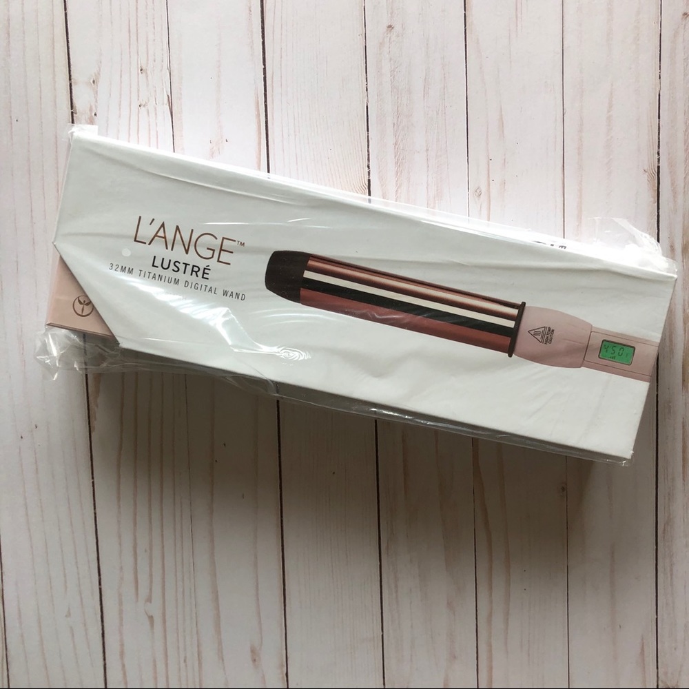 L’ange Lustre 32MM Blush Titanium Curling Wand